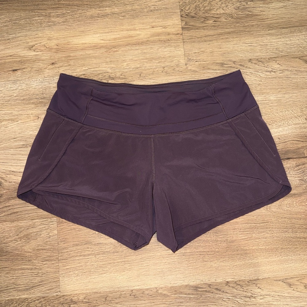 Lululemon Athletica 2.5” Speed Up Shorts
